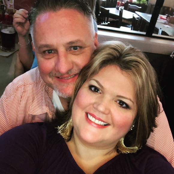 Meet your Posher, Mandy - Picture 2 of 6